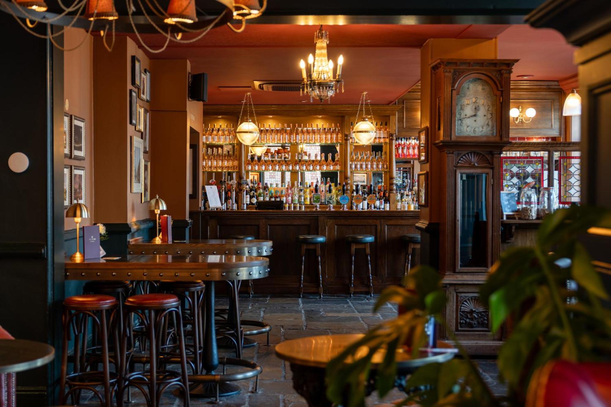 Crown Hotel