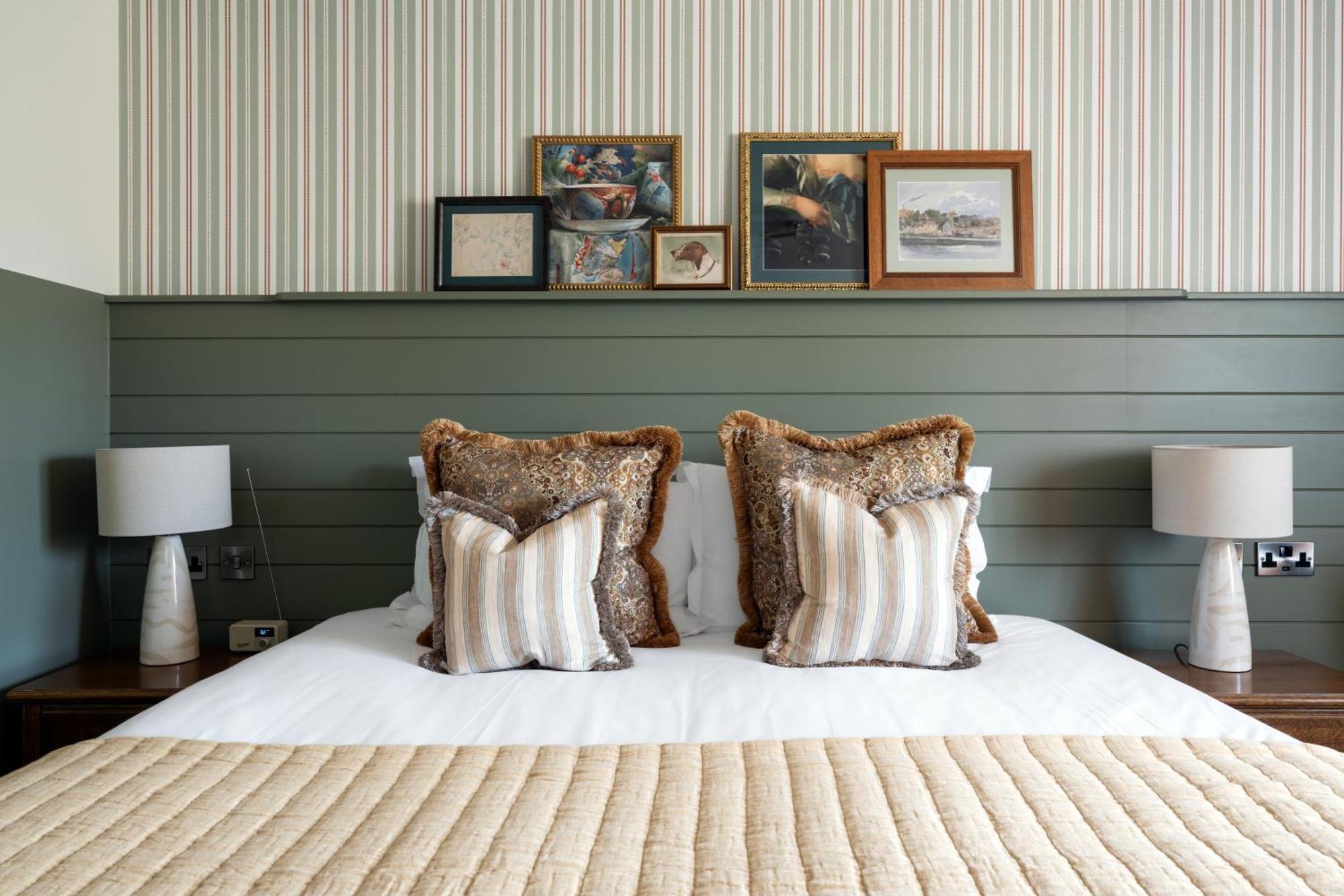 Hotel Crown 3*